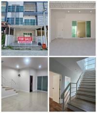 ขายทาวน์โฮม 3 ชั้น รีโนเวทใหม่ ข้างซอยวัดบางปิ้ง ถ.ศรีนครินทร์ อ.บางเมือง 