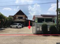 ขายรีสอร์ท